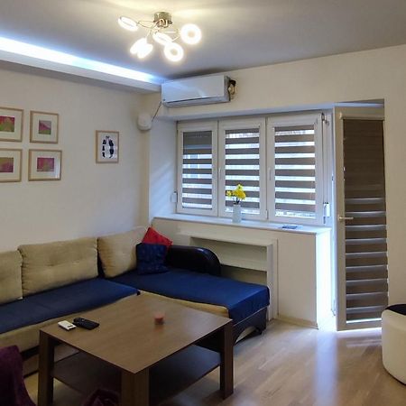Skopje Contemporary Apartment Exterior foto