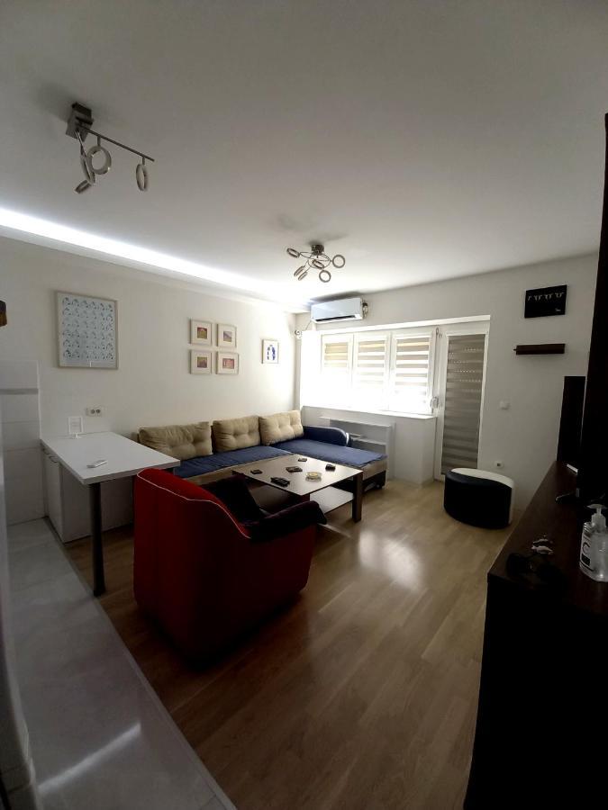 Skopje Contemporary Apartment Exterior foto