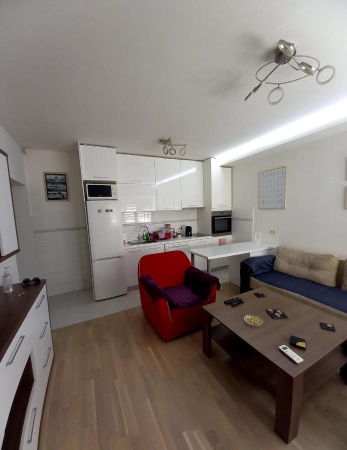 Skopje Contemporary Apartment Exterior foto